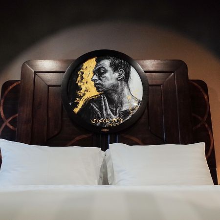 Art Mai Gallery Nimman Hotel Čiang Mai Exteriér fotografie A bed at the hotel