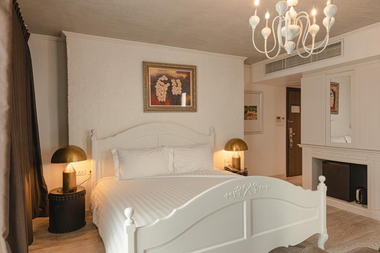 Art Mai Gallery Nimman Hotel Čiang Mai Exteriér fotografie A bedroom at the hotel
