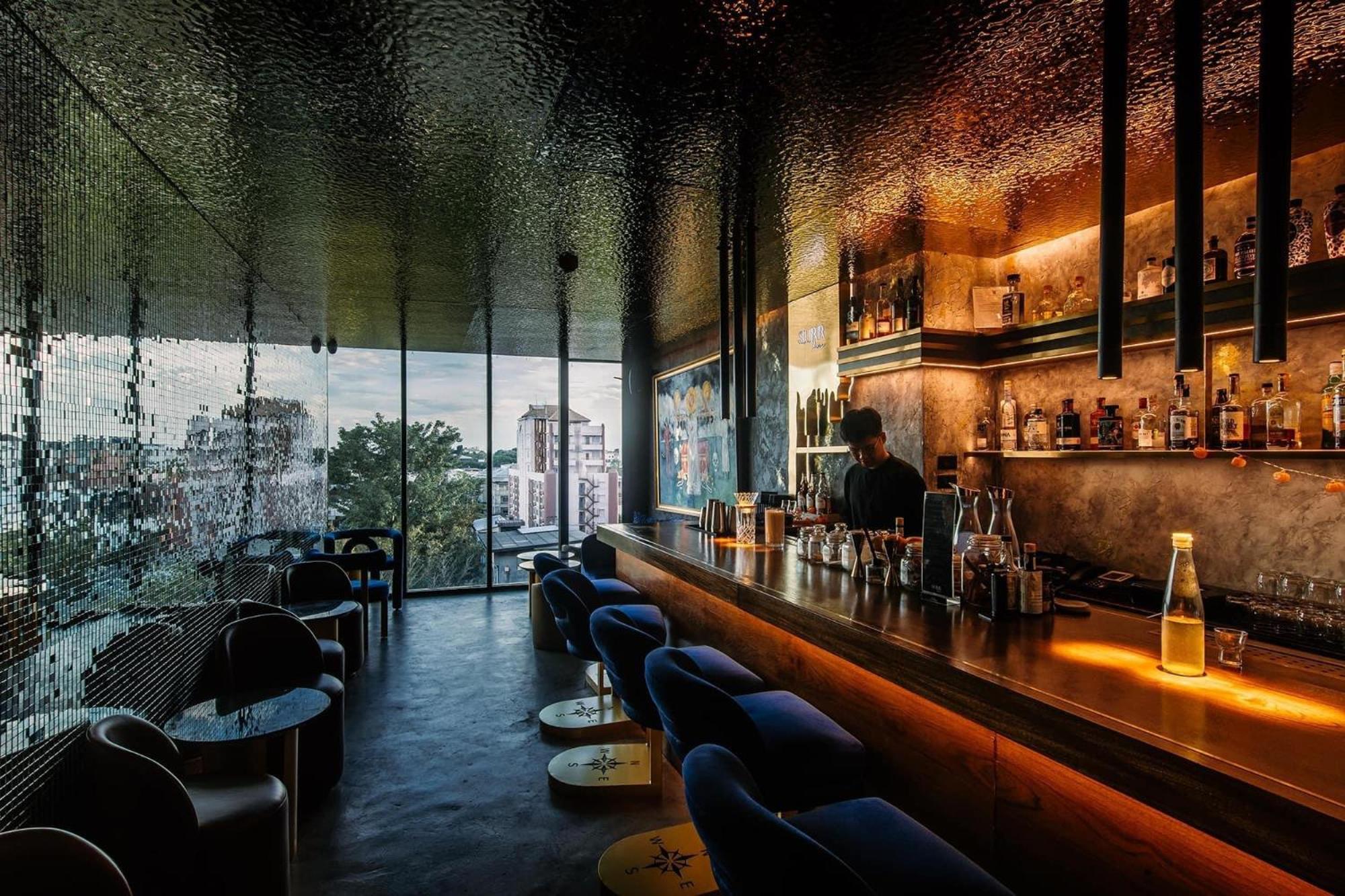 Art Mai Gallery Nimman Hotel Čiang Mai Exteriér fotografie The bar at the 10th floor